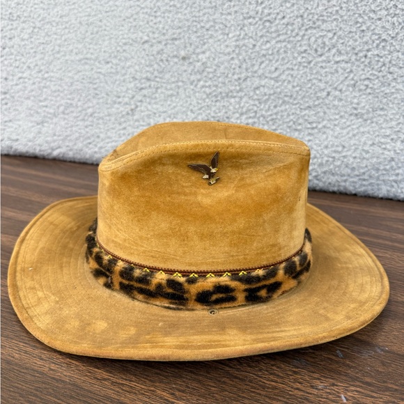 Boot Hill Western Cowboy Hat w Hand Made Feather Band Tan Stetson VINTAGE Pins - Picture 11 of 14